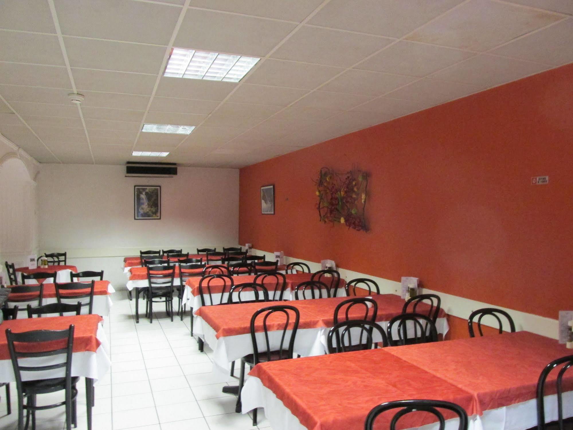 Hotel Estival Arriel Lourdes Exterior foto